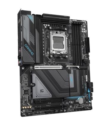 GIGABYTE X870 GAMING X WIFI7 Placa Base - Compatible con CPUs AMD Ryzen 9000, 16+2+2 fases VRM, hasta 8000MHz DDR5 (OC), 1xPCIe