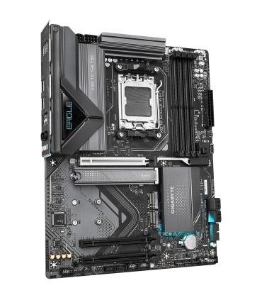 GIGABYTE X870 EAGLE WIFI7 Placa Base - Compatible con CPUs AMD Ryzen 9000, 14+2+2 fases VRM, hasta 8000MHz DDR5 (OC), 1xPCIe